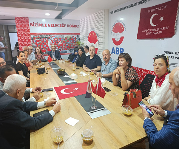 Bedri Yalçın; Aşure Sofrası Birlikte Zalime ve Zulme Baş Kaldırma Sofrasıdır